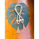 Ver imagem 3 de Colar Decorativo de Mesa Roberta Bege