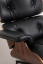 Ver imagem 5 de Poltrona Charles Eames com Puff - Pau Ferro em Couro Preto