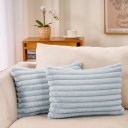 Ver imagem 1 de Kit C/ 2 Capas P/ Almofadas em Pelucia Wave Soft 2 Lados - 30x60 Cm - Cinza Prata