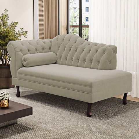 Divã Recamier Lavínia Clássico 120cm Capitonê com Pés de Madeira Suede Bege - Desk Design