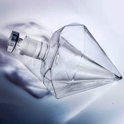 Decanter Whisky Modelo Diamante Pirâmide Com Base Madeira - 6