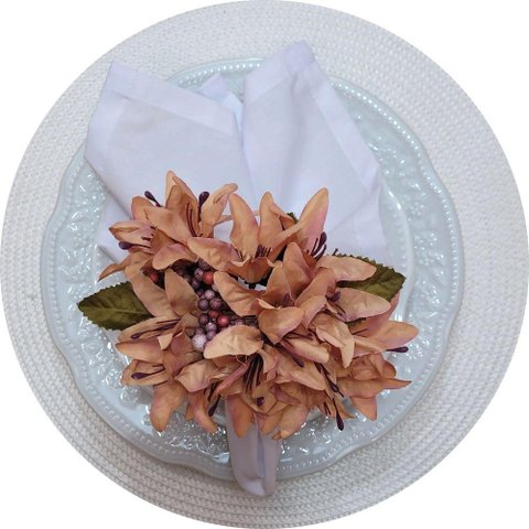 Kit 4 Porta Guardanapos Celebration Flor Lírios da Charlo Branco Off White Salmão Vintage