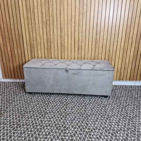 Recamier Calçadeira Bau Casal Cristal 130cm Cor Bege