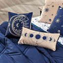 Ver imagem 4 de Edredom Constelações Azul Marinho com Almofadas Casal 07 Peças 300 Fios 100% Algodão Original