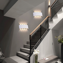 Ver imagem 6 de Arandela Branca Meia Lua de Sobrepor Led 8w Bivolt (branco Quente) Direção Luz Cima Baixo 8 Fachos À