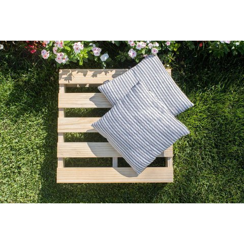 Palete para Móveis de Madeira de Pinus Tratado 70x70 Centímetros - Natural Único