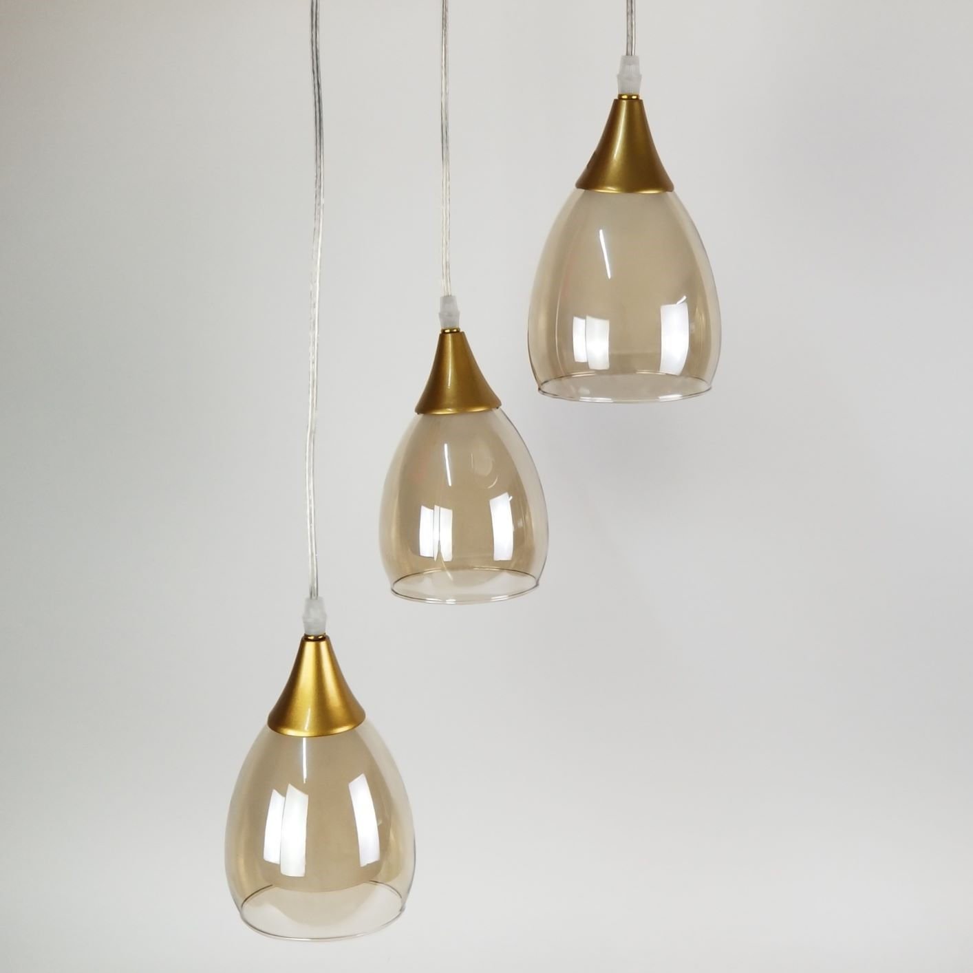 Lustre Trio Pendentes Para Sala Com Vidro - Dourado e Âmbar - 3