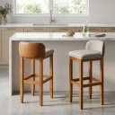 Ver imagem 1 de Kit 2 Banquetas Onix Moderna Madeira Luxo Área de Lazer, Churrasco e Gourmet - Estofada Resistente