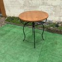 Ver imagem 4 de Mesa Redonda em Ferro e Madeira 70cm Modelo Bolinha Sudeste Rústico