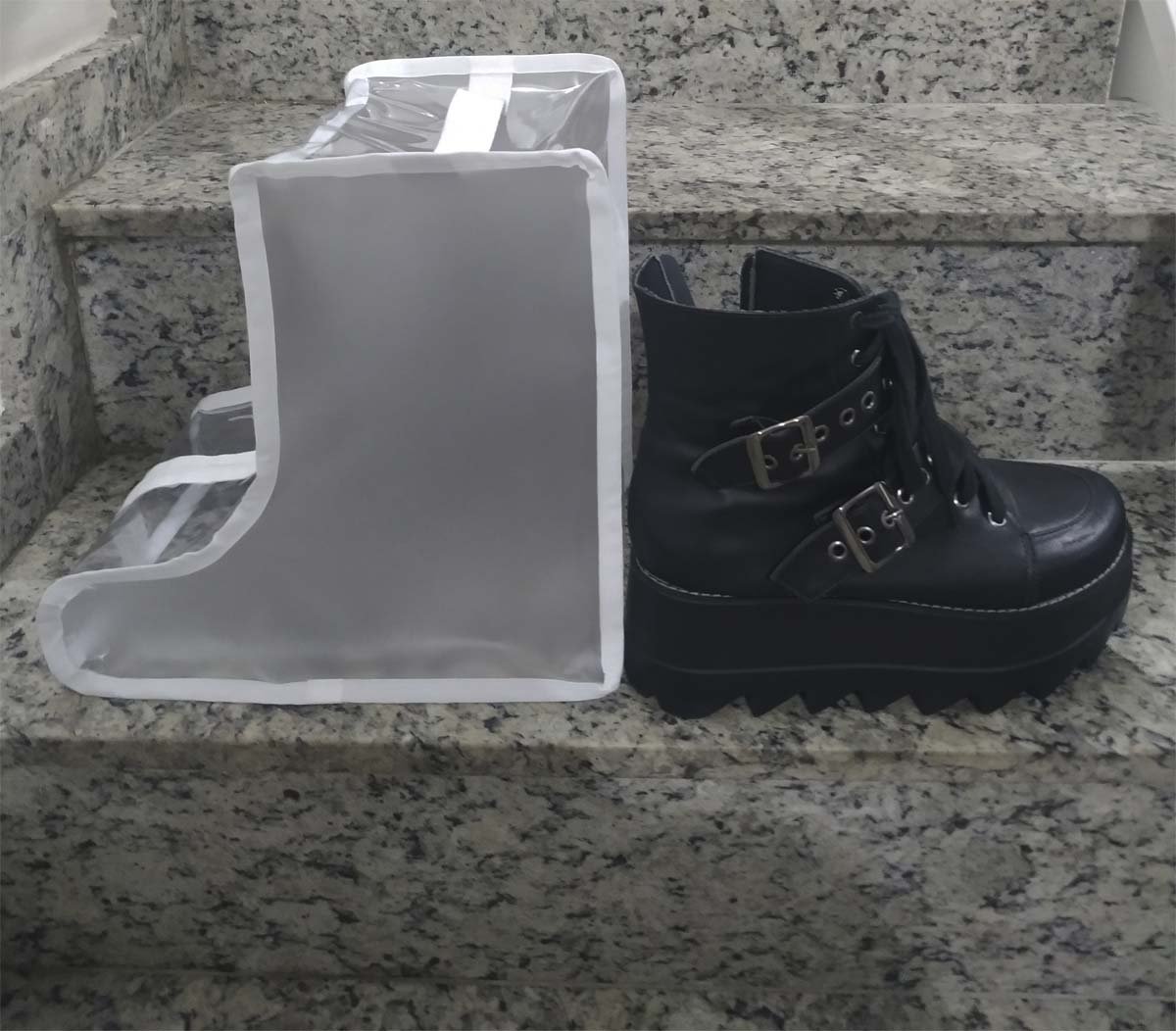 Organizador e protetor de botas transparente viés branco cano curto 28x20x28cm Kostura Lopes - 2