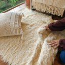 Ver imagem 4 de Tapete Artesanal Algodão Cru Beira Cama Peludo Plush 100 x 150