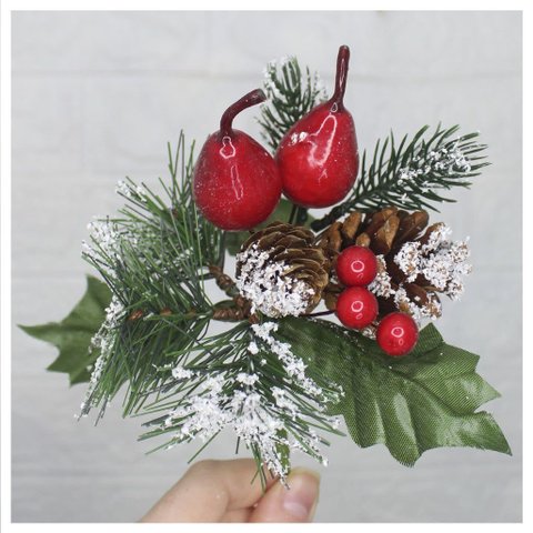 Kit 12 Ramos Pera Decoração Natal Artificial com Detalhes Branco 17cm