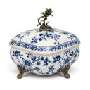 Ver imagem 1 de Porta-Joias de Porcelana Floral Branco e Azul 21x20x16cm