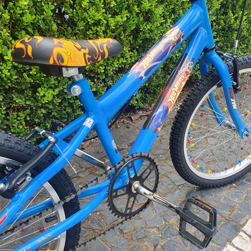 Bicicleta Aro 20 Masculina Hot WHeels Azul com Vermelha - 2