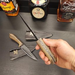 Faca Artesanal 4' Hunter Pequena Aço Carbono 5160 Full Tang Fosfatizada Imbuia e Bainha de Couro - 8