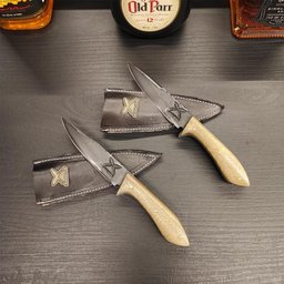 Faca Artesanal 4' Hunter Pequena Aço Carbono 5160 Full Tang Fosfatizada Imbuia e Bainha de Couro - 10