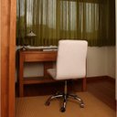 Ver imagem 2 de Cadeira de Escritório Giratória com Rodízio Latina Acasa Móveis