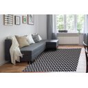 Ver imagem 1 de Tapete Para Sala ou Quarto 1,50M x 1,32M Antiderrapante Chevron Zig Zag Preto e Cinza