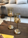Ver imagem 2 de Castiçal Dourado em Metal com Vidro Âmbar Removível 31 x 12 cm
