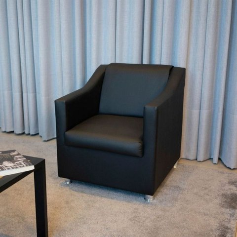 Poltrona para Recepção Clínica Médica - Balaqui Decor Cor:courino Preta