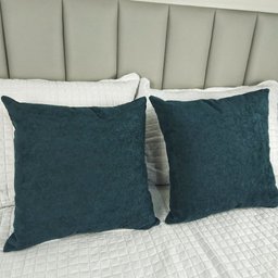 Kit 2 Capas para Almofada em Bouclé Quadrada Várias Cores Cor:verde Escuro - 5