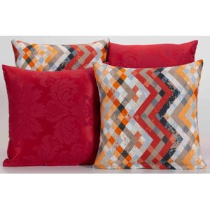 Kit com 4 Capas para Almofadas Decorativas Estampa Vermelho Ziguezague