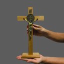Ver imagem 4 de Crucifixo Cruz de Mesa e Parede Medalha de São Bento Madeira 34 Cm Canção Nova 04.06456