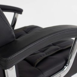 Cadeira Presidente com Mola Ensacada Maxwell Healer Preta - 3