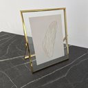 Ver imagem 4 de Porta Retrato Metal Dourado - Borda Slim 15 X 20cm