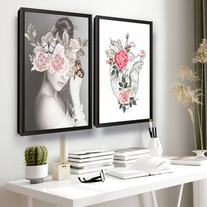 Quadro Decorativo Mulher com Flor e Coração Moldura Grande