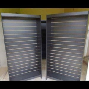 Estante Canaletada Expositor Preto 185X92X32Cm - Deep