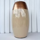 Ver imagem 4 de Decoração Sala Rack Vaso Centro de Mesa Bege/cobre Moderno