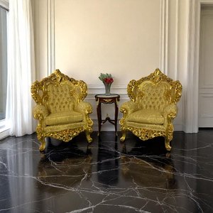 Par de Poltronas Clássicas Amarelo com Dourado