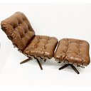 Ver imagem 2 de Kit Poltrona + Puff Costela Cor Whisky Base Giratória Madeira Castanho