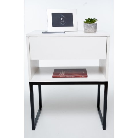 Mesa De Cabeceira Industrial OFF WHITE ECO 50cm BASE PRETA - Enviamos MONTADO