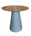 Ver imagem 1 de Mesa de Apoio Cone Base Cimento Texturizado - Tampo Mezzo Castani 50 cm Altura 60 cm - Cinza claro