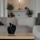 Ver imagem 2 de Escultura Decorativa de Mesa de Cerâmica Preto Fosco Romance