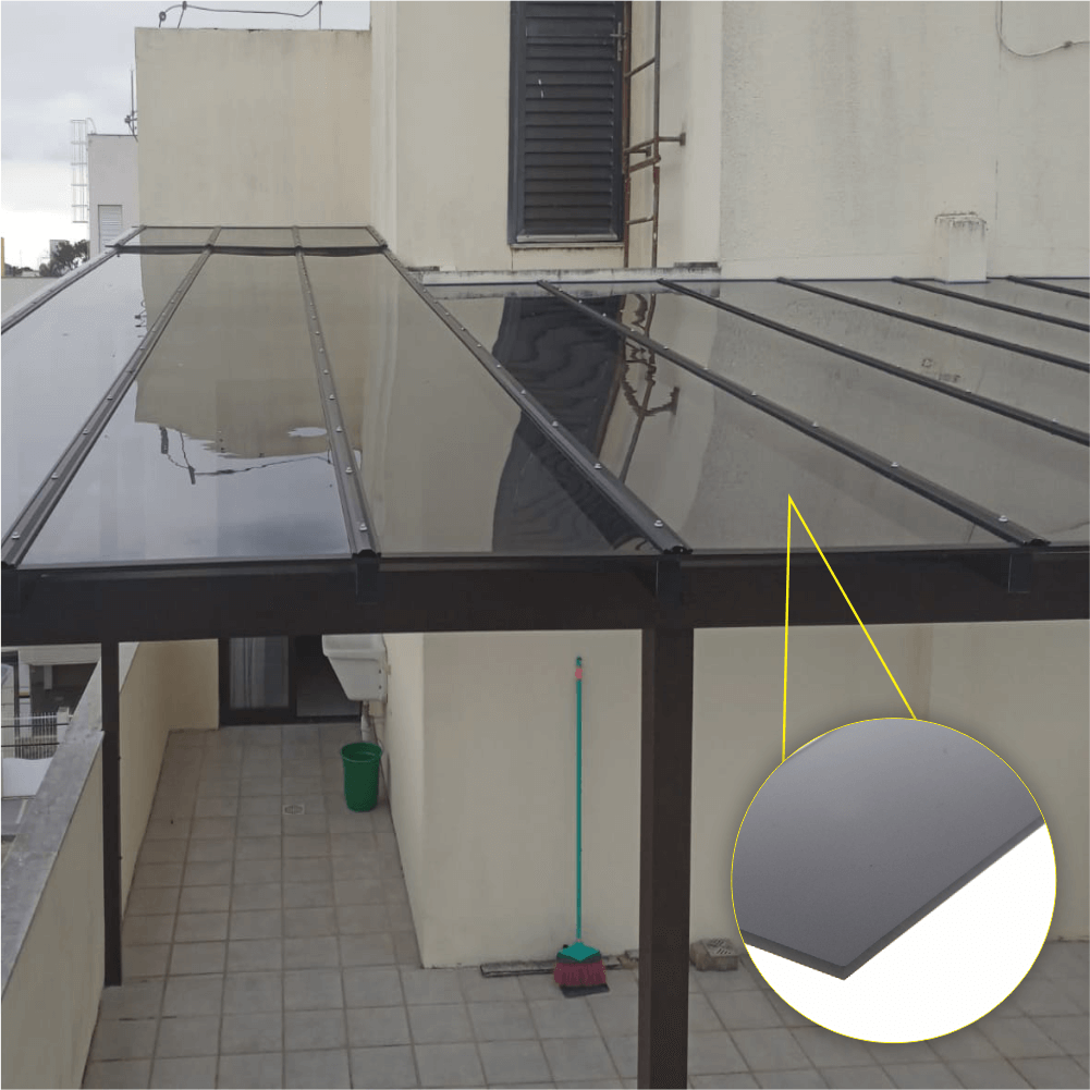 Chapa de Policarbonato Compacto Fume 3mm - 2,05m x 6,00m - 5