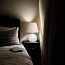 Ver imagem 2 de Abajur Pequeno para Quarto Luminária de Mesa Bola Pérola com Cúpula 38x23 Cm