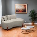 Ver imagem 1 de Sofá Curvo Pé de Madeira 2 Lugares Feijão Forma Orgânica Linho