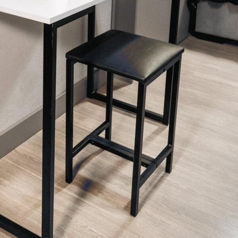 Banqueta Baixa em Aço/Courino Slim Yescasa