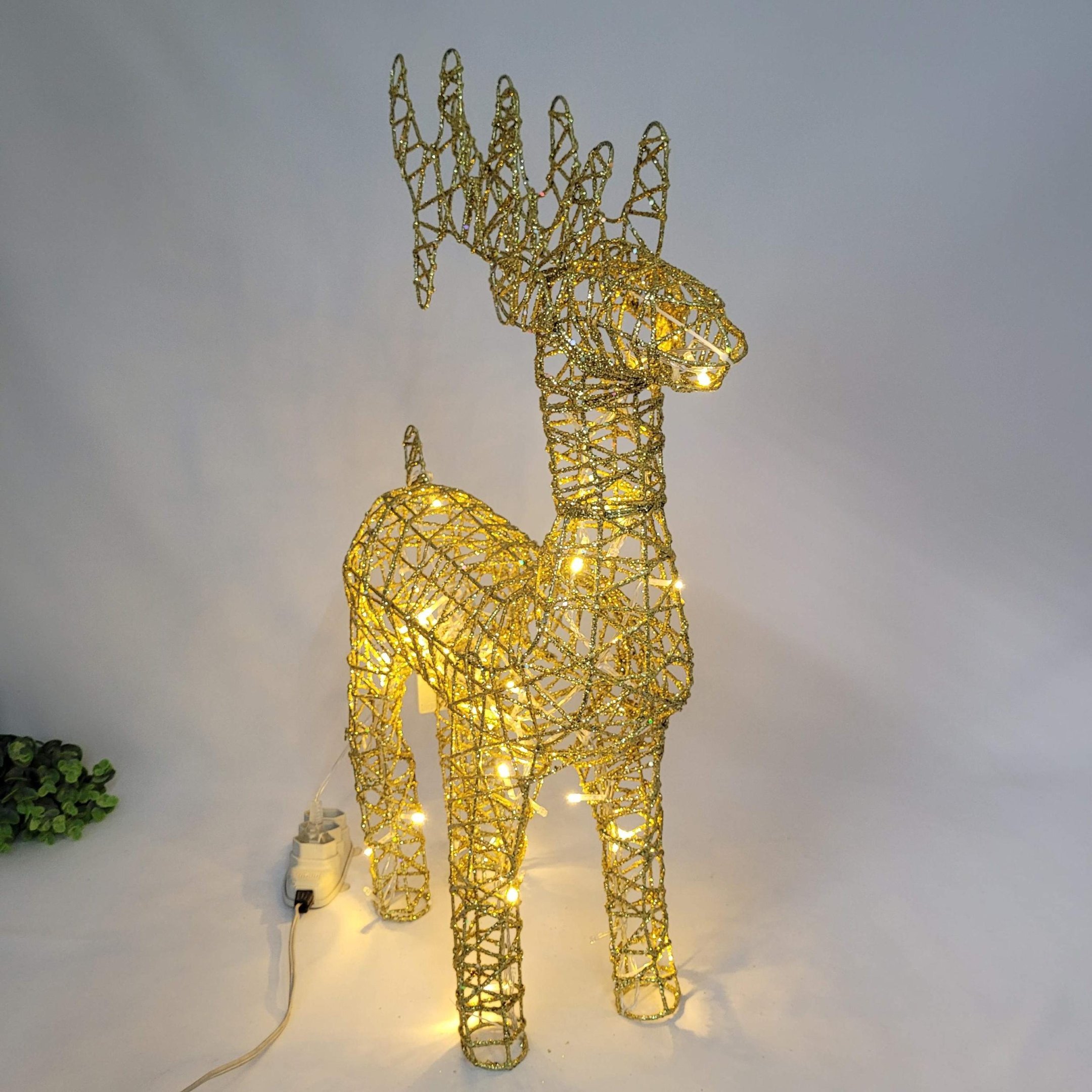 Rena Natalina Dourada 71cm Com Led 127V Enfeite De Natal - 2