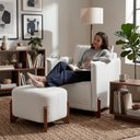 Ver imagem 4 de Puff Curvo Pé de Madeira Decorativo para Sala Orgânico Confortável e Reforçado Bouclé Fluffy