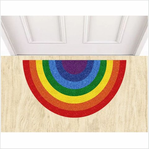 TAPETE FORMATO ARCO ÍRIS, MUITO COLORIDO E DIVERTIDO, PARA QUARTO SALA BANHEIRO COZINHA.