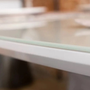 Ver imagem 2 de Mesa de Jantar Cone Oval 140x90 Cm Tampo Laca + Vidro Branca Base Branca