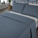 Ver imagem 4 de Kit Cobre Leito Colcha Unique Casal Padrão 3 Peças Matelado Percal 300 Fios - Azul