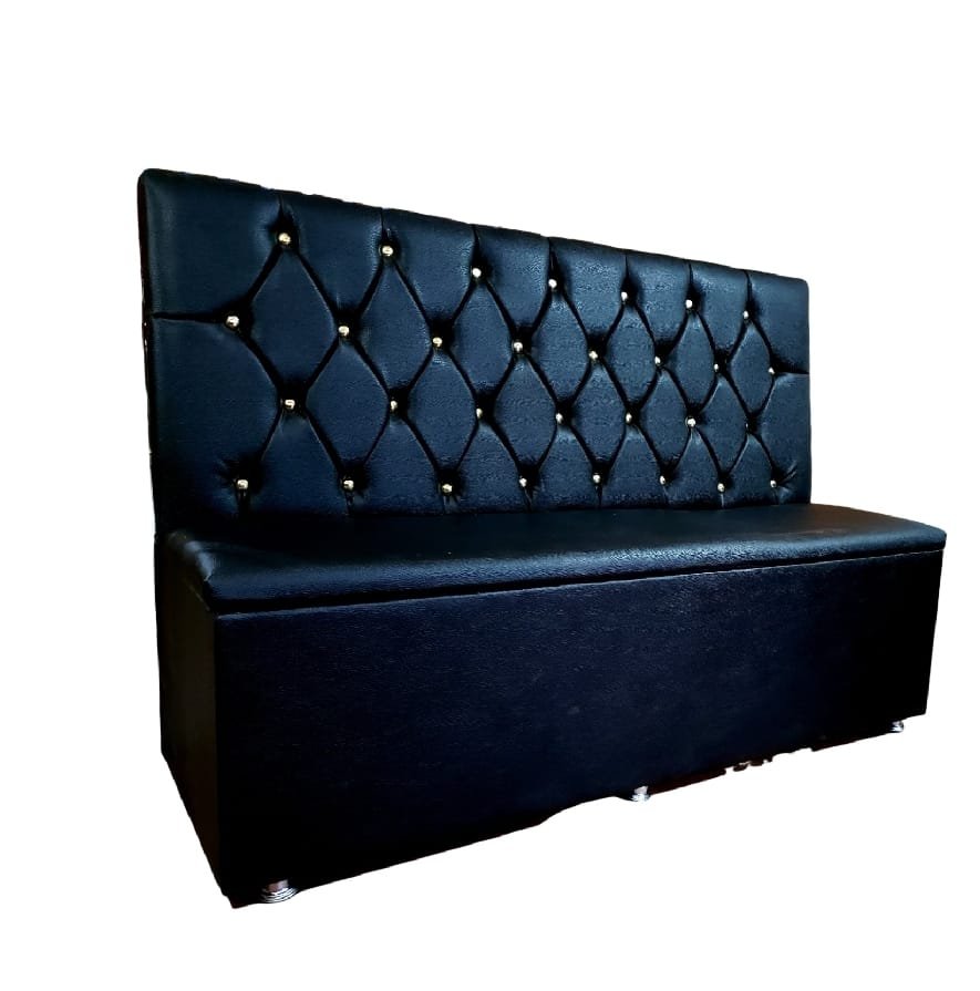 POLTRONA  SOFA BOOTH 1,80CM COR PRETO CAPITONE DUPLO A MÃO BOTOES DOURADO SKU155