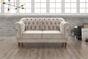 Ver imagem 2 de Sofá Chesterfield Capitonê Elisabeth Duquesa 2 Lugares - Suede Bege