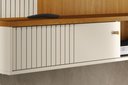 Ver imagem 2 de Painel Suspenso Aurora 160cm para TV 65 pol MDP/MDF Frisado Porta Deslizante UV - Cinamomo/Offwhite