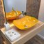Amarelo